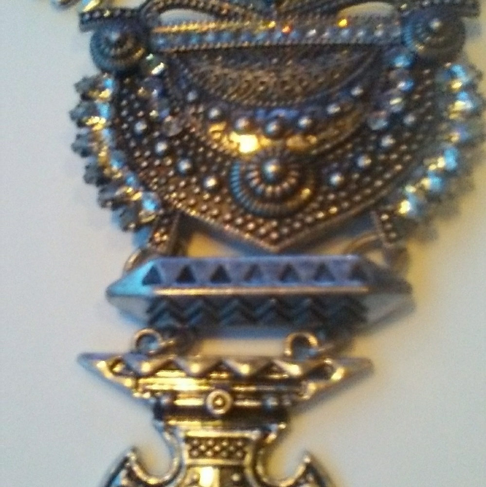 Necklace - Picture 4 of 8